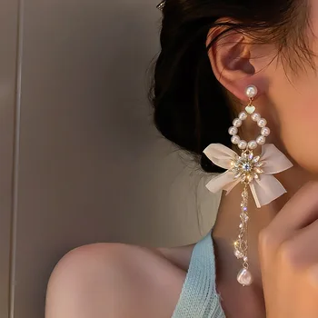 Kórejský Asymetrické Luk Náušnice Pre Ženy Lesk Crystal Dlhým Reťazcom Piercing, Náušnice Kvapka Kovové Vintage Pearl Strapec Ucho Šperky